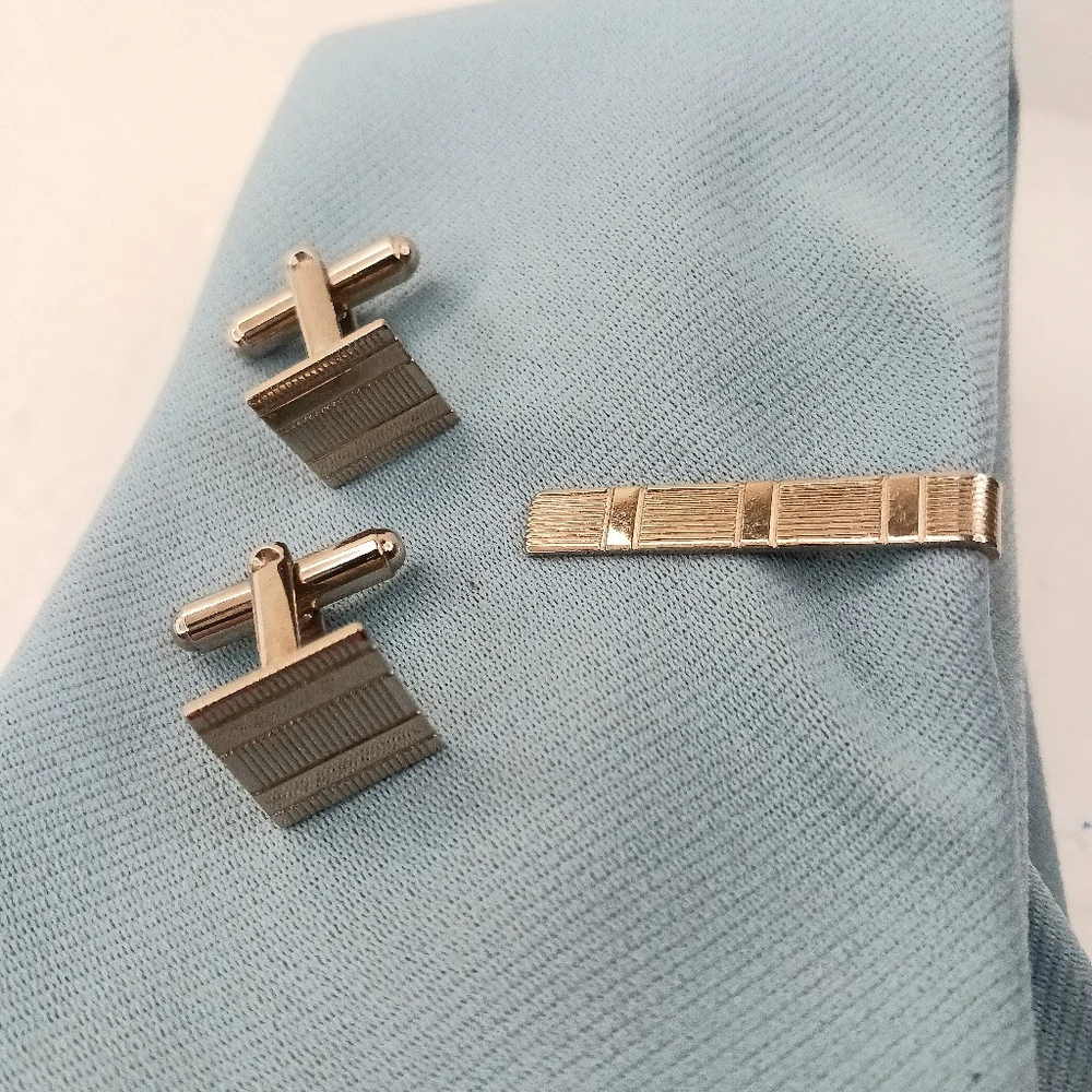 Cufflinks Tie Clip Set Mid-Century Modern Gold Tone Etched Rectangles Graphics.